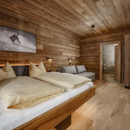 Ski-in Ski-out Chalet *