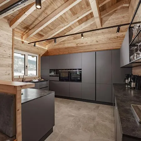 Ski-in Ski-out Chalet