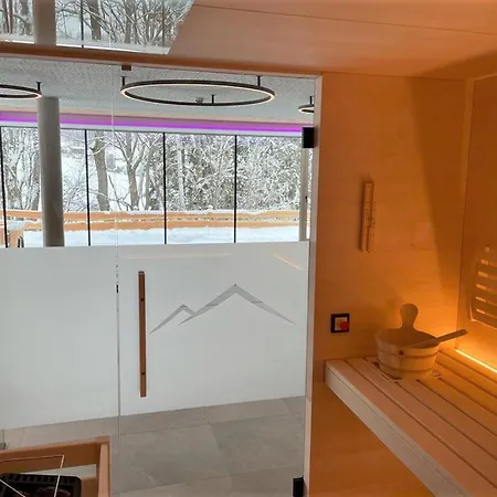 Ski-in Ski-out شاليه سخلادميخ